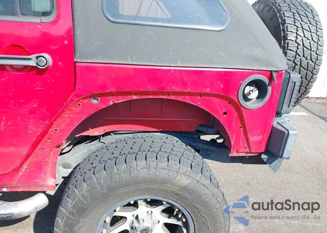 2010 Jeep Wrangler Unlimited Sport из США, поврежденный, VIN 1J4BA3H12AL106576